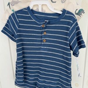 Carter’s 9 Months Baby Striped Waffle Knit Short Sleeve Henley Set (2)